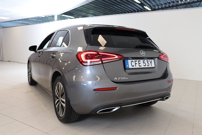 Bild 4 av Mercedes-Benz A 250 e Progressive Drag Värmare Massage Skinn B-Kamera