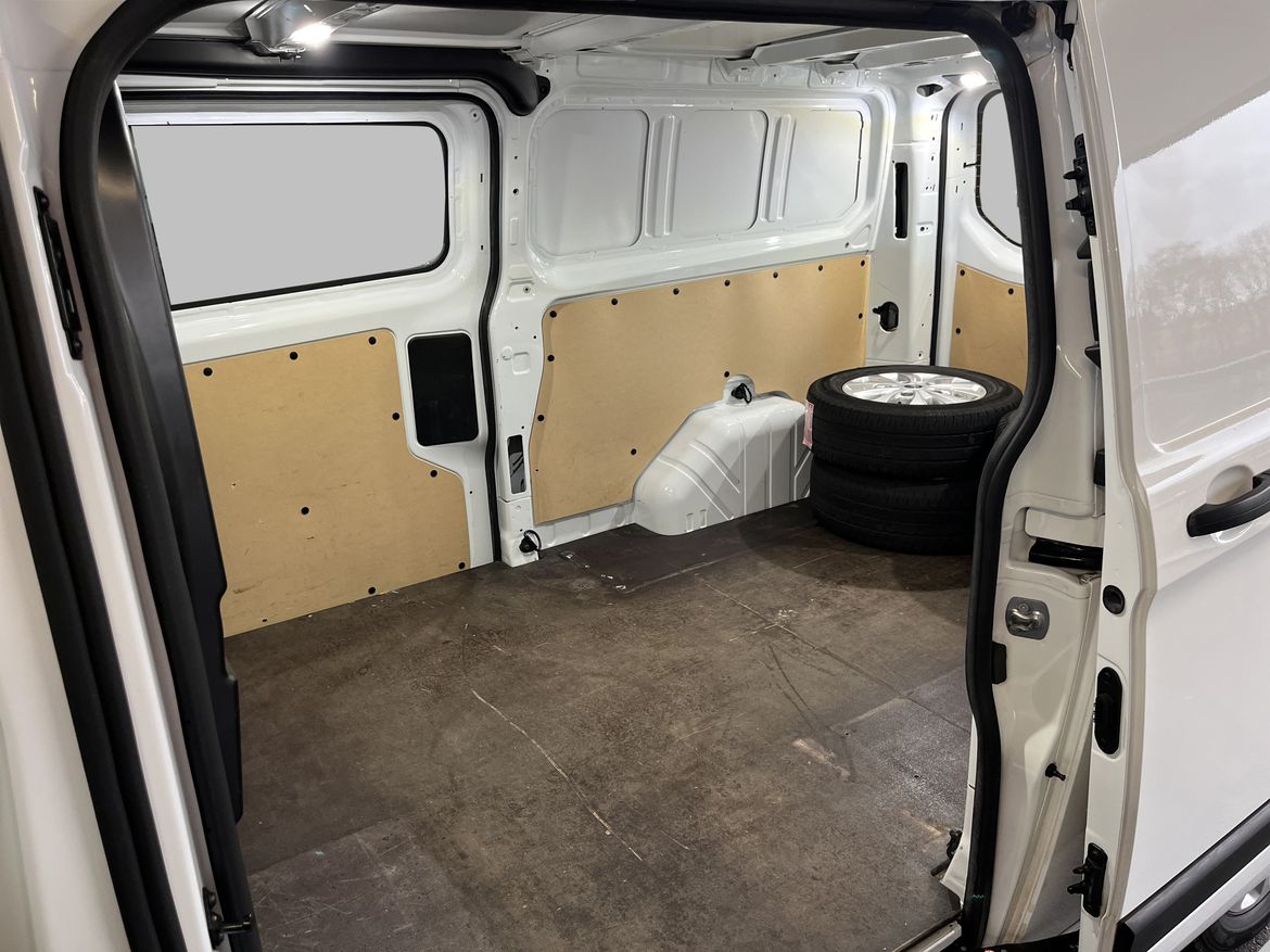 Ford Transit Custom 340 2.0 EcoBlue Manuell, 6-trinn, 130hk, 2021