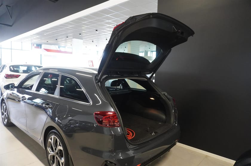Bild 4 av Kia Ceed Sportswagon Plug-in Hybrid Gps, Multiratt, Backkamera, El Uppvärmd Ratt, Löstagbar Dragkrok