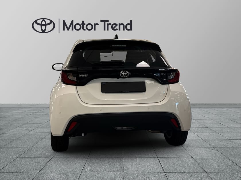 Bild 4 av Toyota Yaris Hybrid 115 1,5 5D ACTIVE KOMFORTPAKET OCH P-