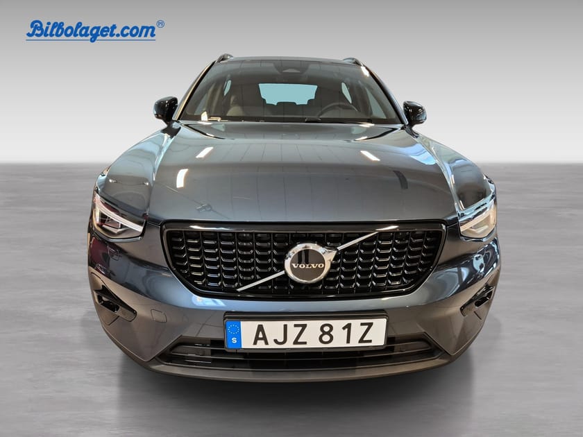 Bild 3 av Volvo XC40 B4 FWD Bensin Plus Dark