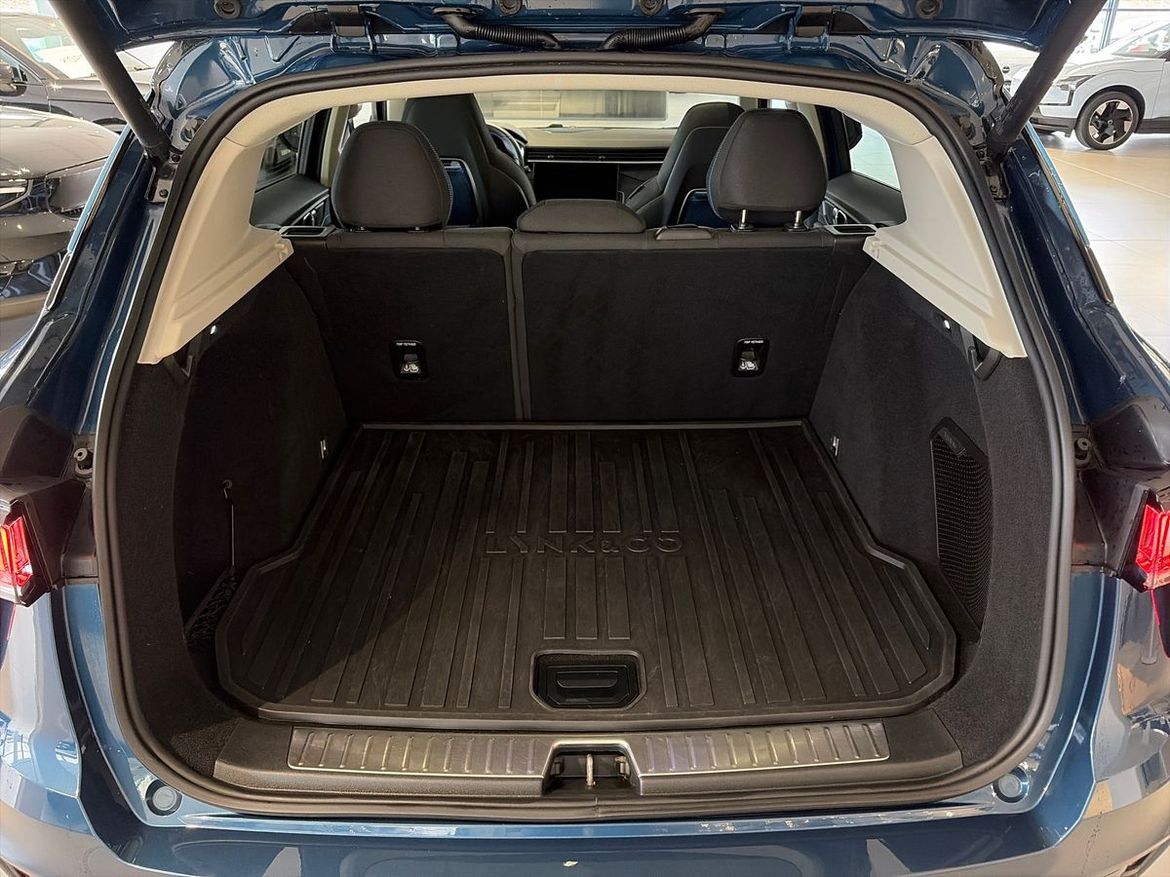 Lynk & Co 01 2022 - miniatyr 17