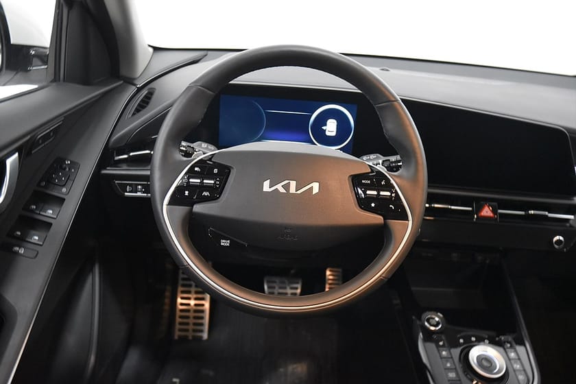Bild 2 av Kia Niro Hybrid Advance Plus HUD H/K Rattv Skinn B-Kam 141hk