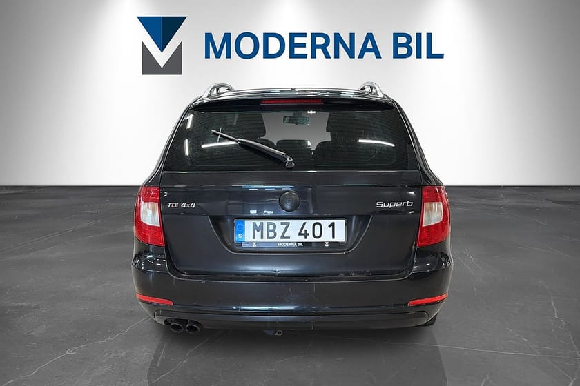 Bild 4 av Škoda Superb Kombi Skoda 2.0 TDI 4x4 170hk Dragkrok Kamrem bytt Motorvärmare