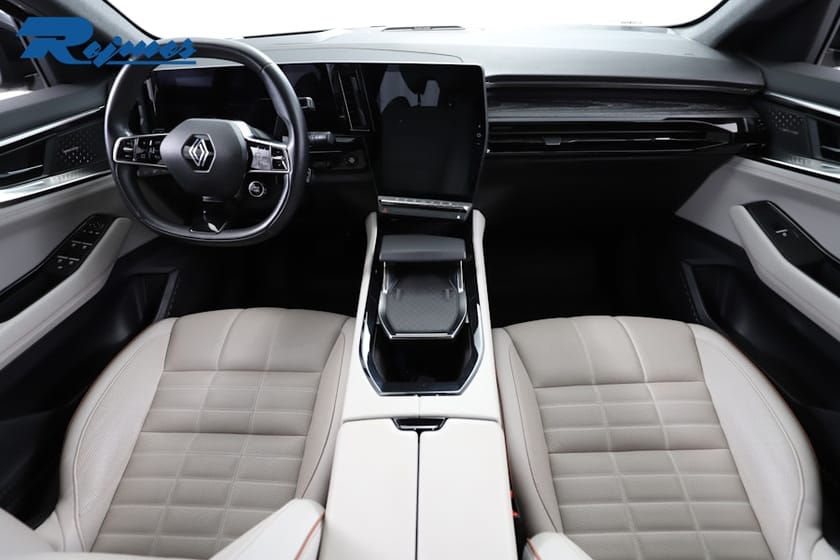 Bild 2 av Renault Espace E-TECH 200 Iconic A