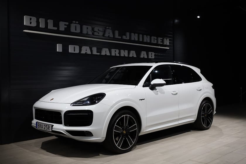 Bild 1 av Porsche Cayenne E-Hybrid Platinum Edition SportDesign 462hk