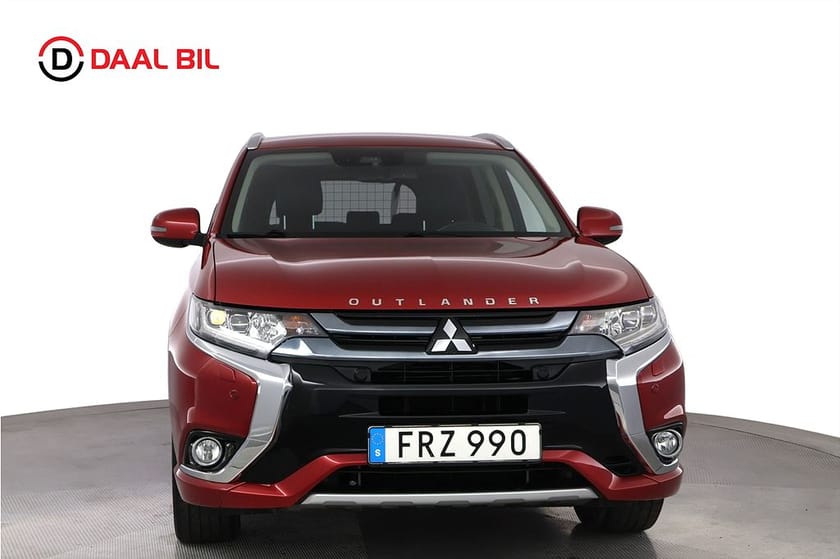 Bild 2 av Mitsubishi Outlander PHEV 4WD 203HK DRAG B-KAMERA P-VÄRM