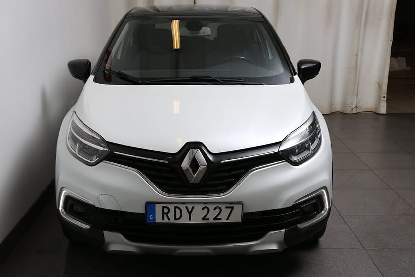 Bild 5 av Renault Captur 1,2 TCe BOSE Navi Kamera Pano ”En Svensk Klassiker”