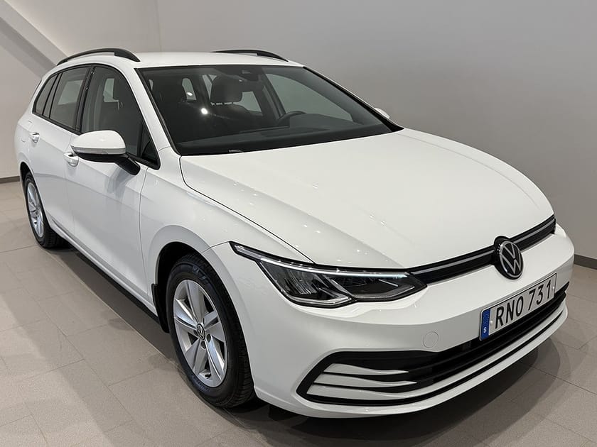 Bild 1 av Volkswagen Golf Sportscombi 1.5 eTSI Backkamera Rattvärme