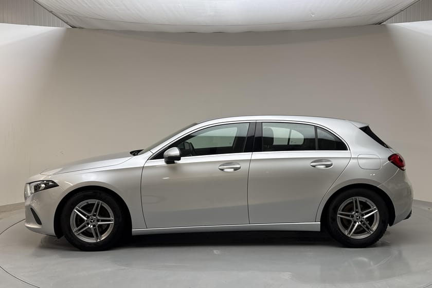 Bild 2 av Mercedes-Benz A 180 5dr W177 (136hk) Progressive Drag