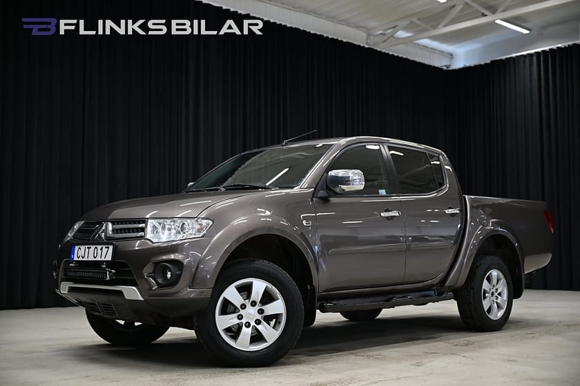 Bild 1 av Mitsubishi L200 Dubbelhytt 2.5 4x4 178HK Automat|Dubbelhytt|Drag|M-Värmare|Rolltop