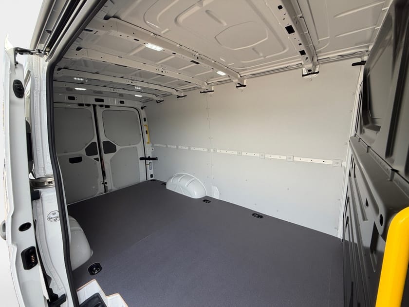 Bild 4 av Volkswagen Crafter L3 2.0 TDI 177hk 4Motion