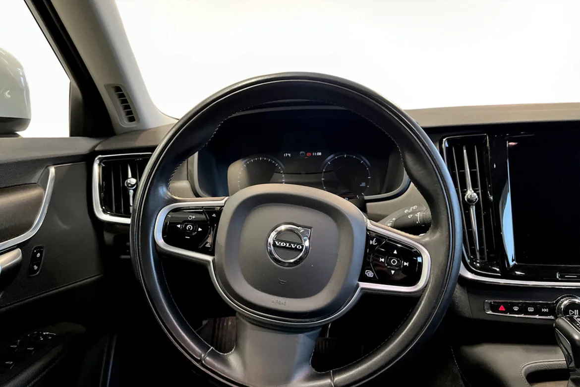 Volvo V90 Cross Country