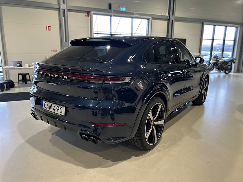 Bild 3 av Porsche Cayenne E-Hybrid Coupé Facelift 470hk - Se utrustning!!!