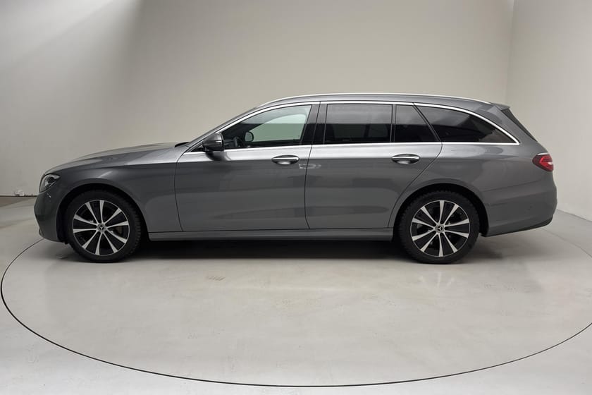 Bild 2 av Mercedes-Benz E 300 T de 4MATIC Kombi 4M (306hk) AMG Line Premium Plus