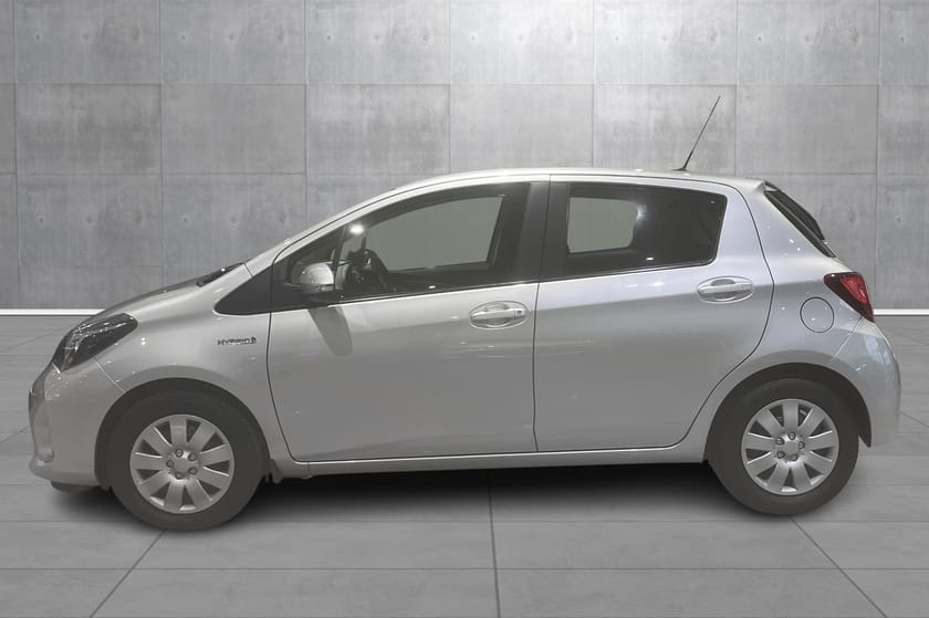 Bilde 2 av Toyota Yaris Hybrid 1,5 Active S, cruise, navi, kamera, dab+