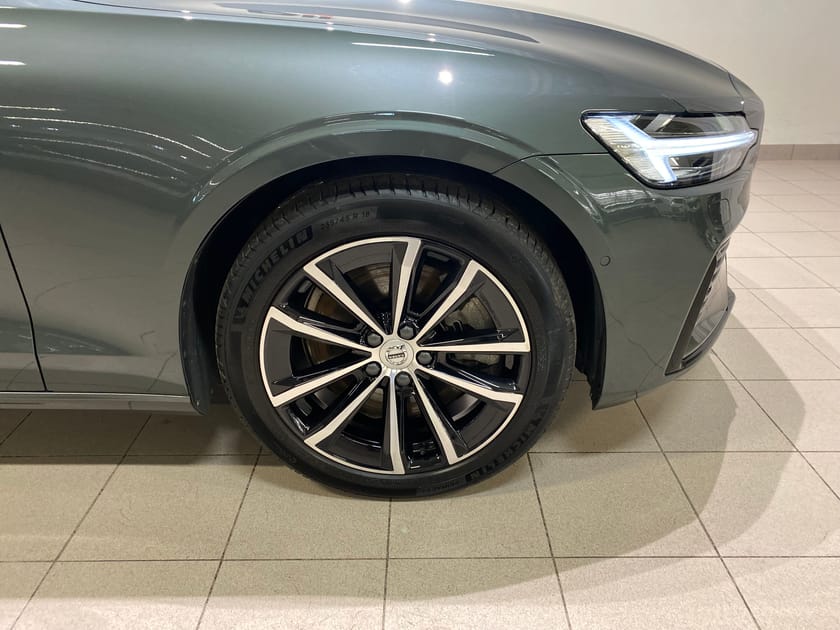 Bild 3 av Volvo V60 T6 Plus Dark Nordic Edition