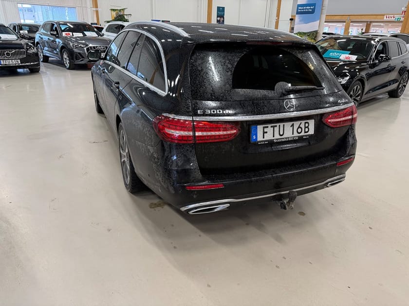 Bild 3 av Mercedes-Benz E 300 T de 4MATIC 9G-Tronic Avantgarde Drag 2,99% ränta