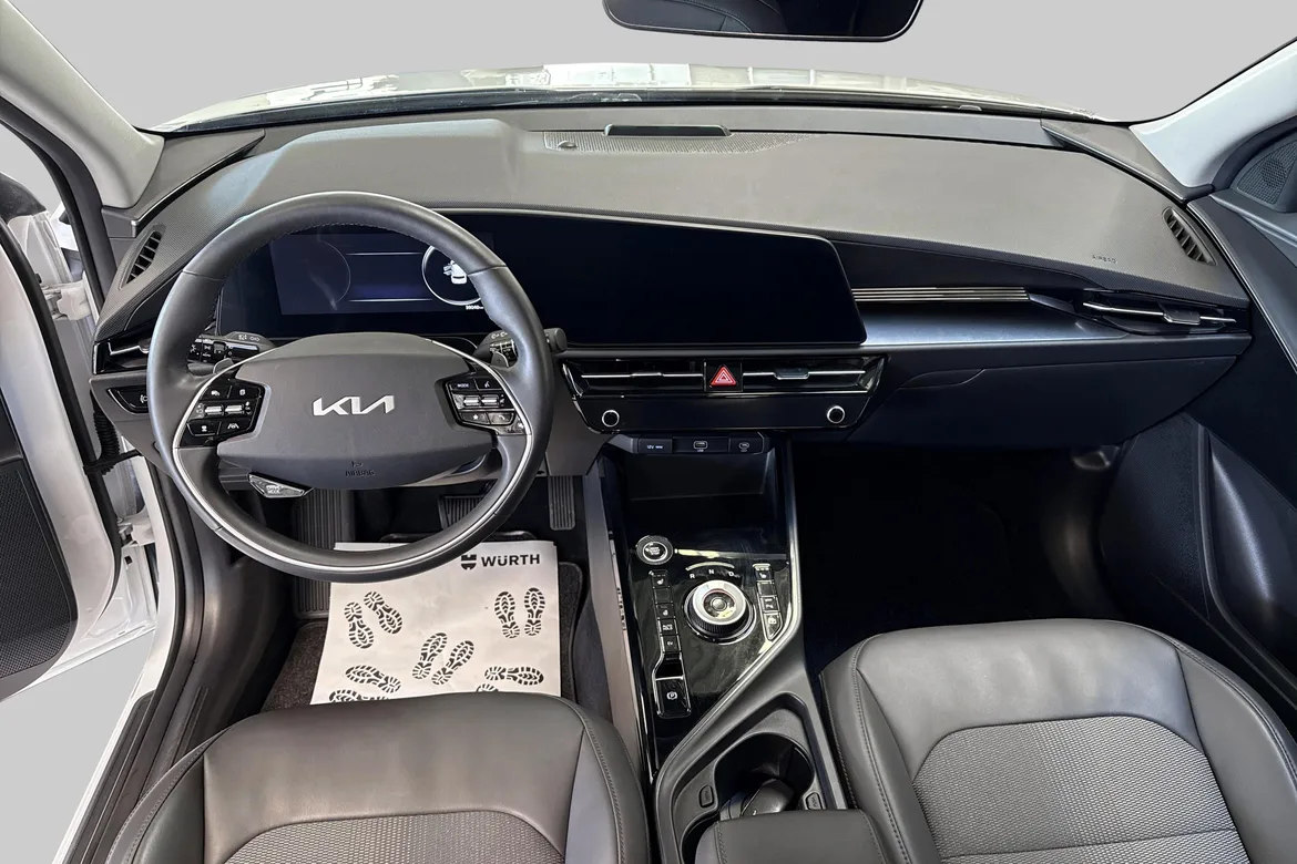 picture of a car