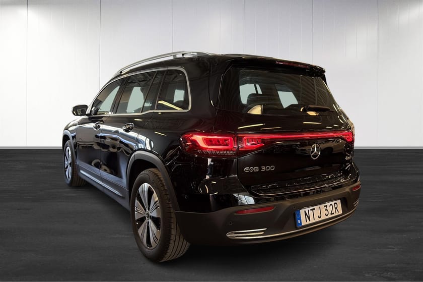 Bild 4 av Mercedes-Benz EQB 300 4MATIC Moms/Adaptiv farthållare/Backkamera