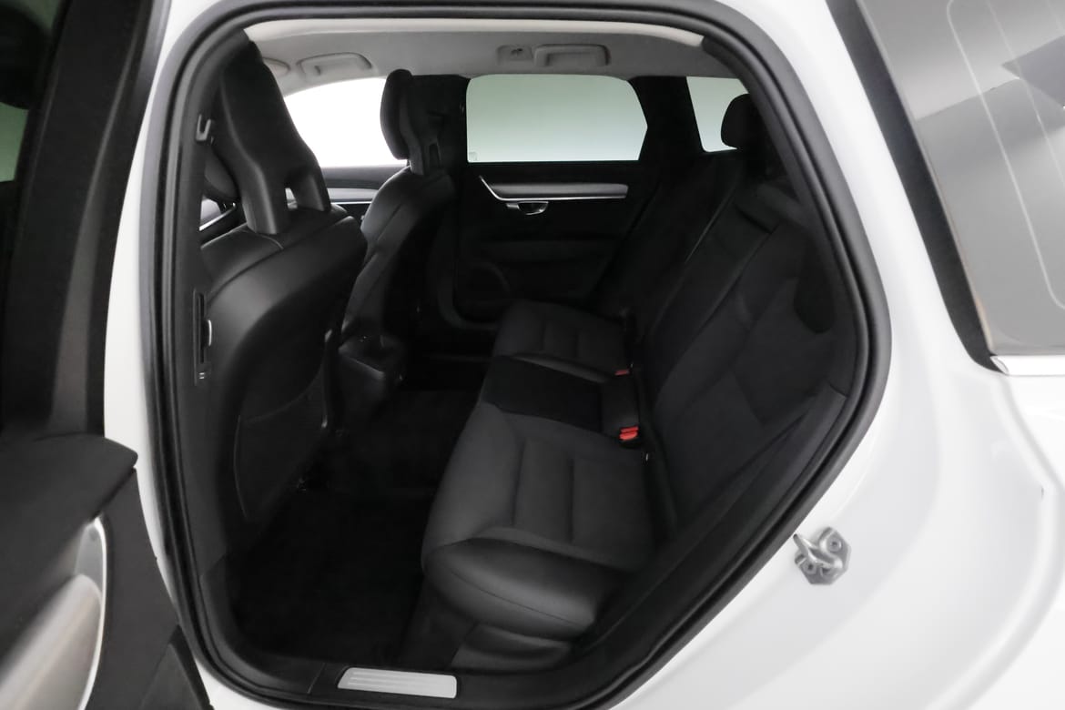 Volvo V90 2018 - miniatyr 17