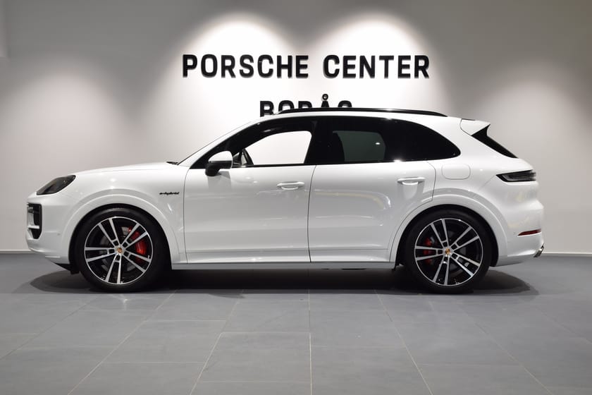 Bild 2 av Porsche Cayenne S E-Hybrid 519hk / Sport Design / InnoDrive