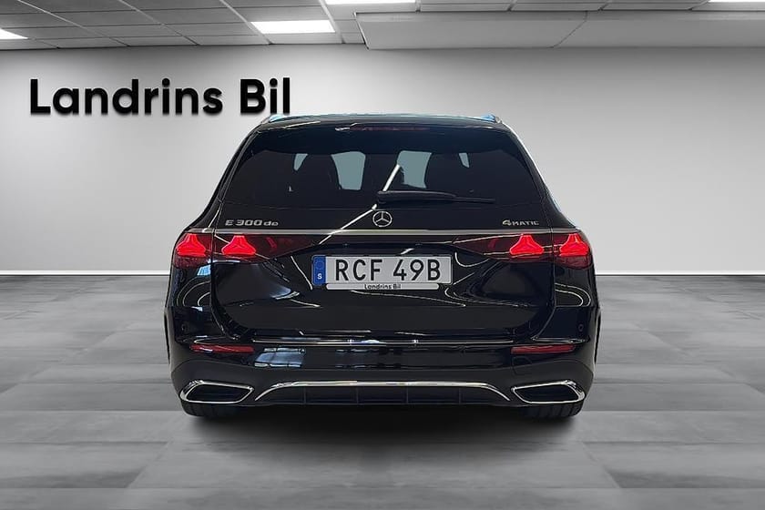Bild 5 av Mercedes-Benz E 300 de 4MATIC T 4MATIC,AMG Premium,Drag,Panorama,Burmester,MOMS!