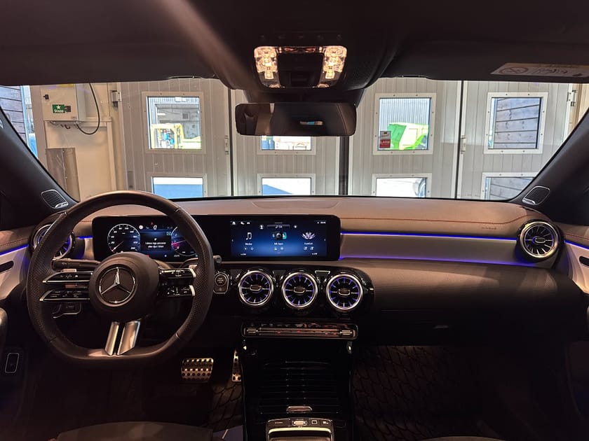 Bild 5 av Mercedes-Benz CLA 200 7G-DCT AMG Advanced Plus Pano Burmester SE SPEC