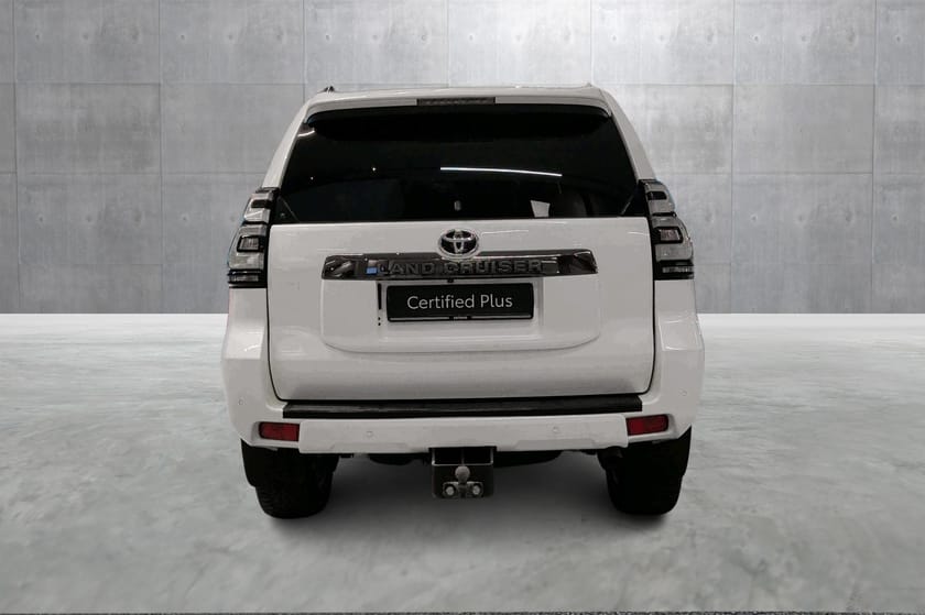 Bilde 4 av Toyota Land Cruiser 5-dørs 2,8 D-4D GX aut Toppmodell - Black Edition - Krok