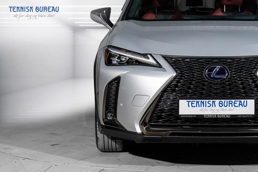 Bilde 3 av Lexus UX 250h E-Four F-Sport 4WD, Skinn, Navi, R.Kamera, LED, HUD+++