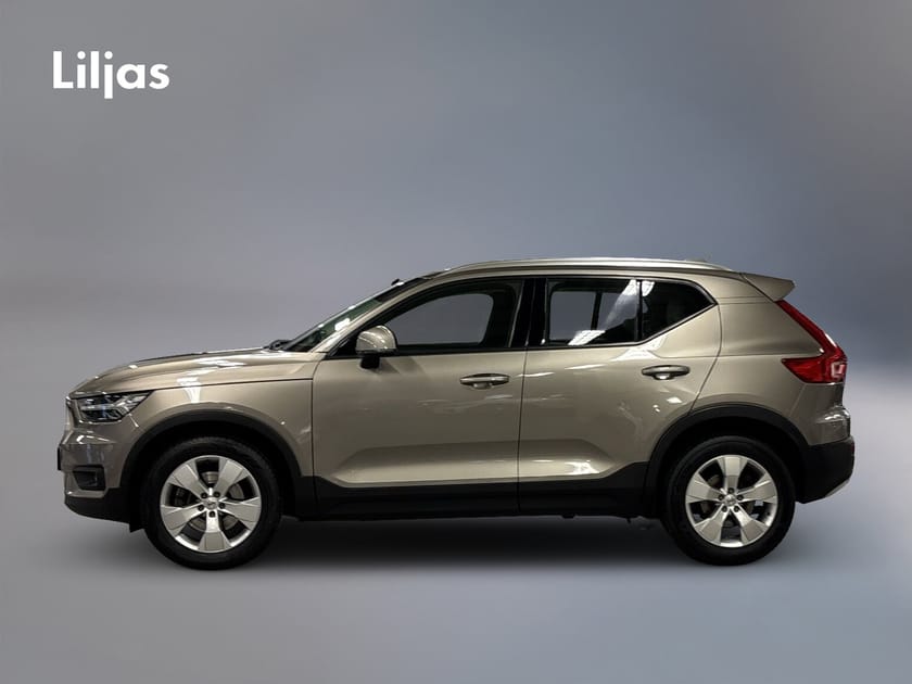 Bild 3 av Volvo XC40 D4 AWD Momentum Advanced Ed.//Kamera//