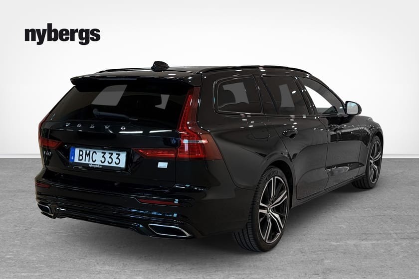 Bild 4 av Volvo V60 Recharge T8 R-Design,  HarmanKardon PremiumSound,  Panoramaglastak