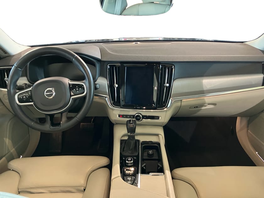 Bild 5 av Volvo V90 D4 AWD Momentum Advanced SE