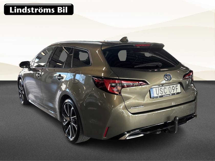 Bild 4 av Toyota Corolla Touring Sports Hybrid 1.8 Executive HUD JBL Dragkrok V-hjul