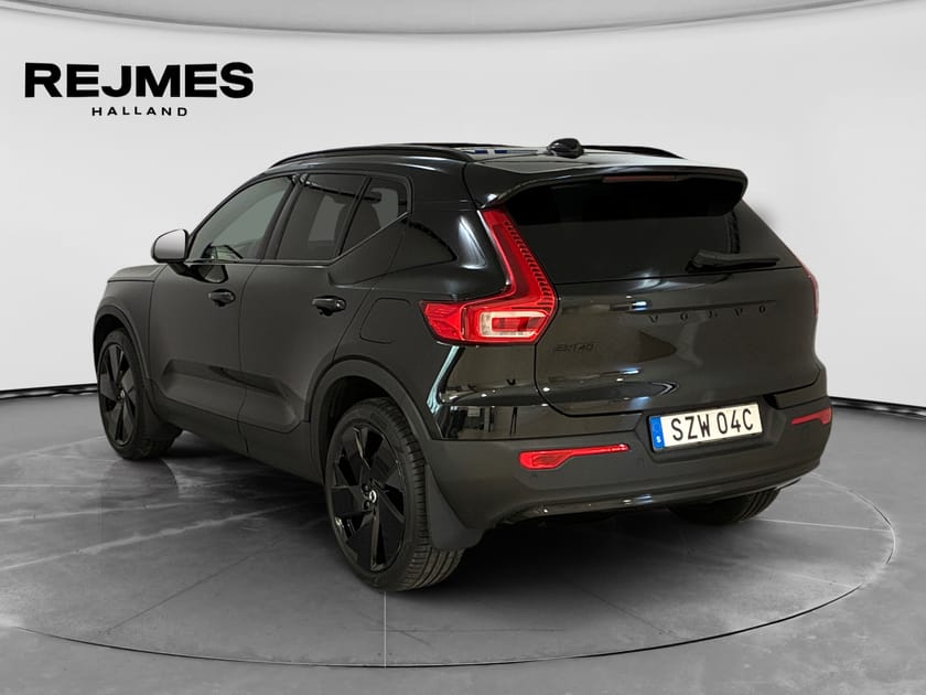 Bild 2 av Volvo EX40 Single Motor Extended Range M R Ultra Black Edt | Tonade rutor |