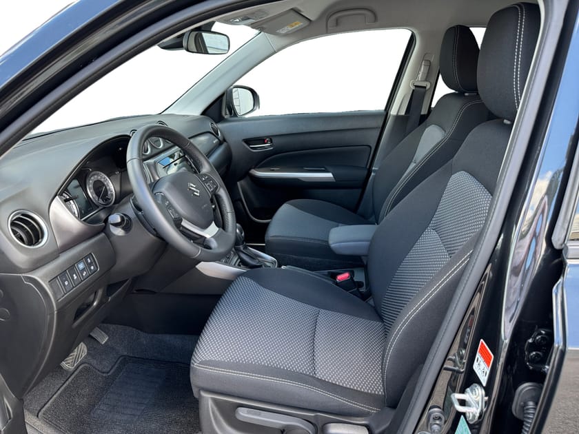 Bild 2 av Suzuki Vitara HEV AllGrip Hybrid 4x4 1.5 AUT | Re-leasing inkl. v-hjul |