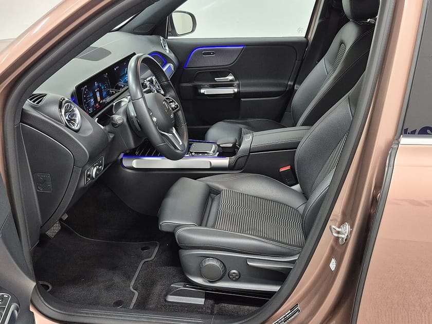 Bild 2 av Mercedes-Benz EQB 300 4MATIC Elbil 228HK 4x4 Progressive