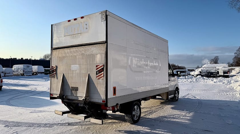 Bild 3 av Volkswagen Crafter Chassi 35 2.0 TDI 177 Aut / Öppningsbar långsida