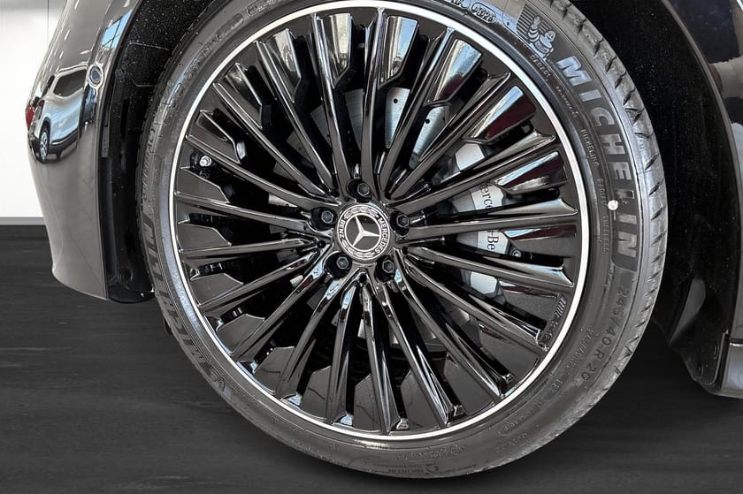 Bild 5 av Mercedes-Benz E 300 T e Kombi | AMG Line Premium | Panorama