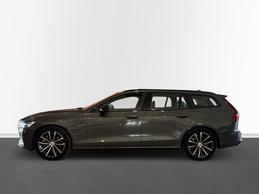 Bild 2 av Volvo V60 T6 Plus Dark Nordic Edition Drag H/K 360 Kamera