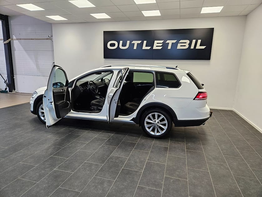 Bild 3 av Volkswagen Golf Alltrack 2.0 TDI 184hk 4Motion 4x4 Backkamera Drag Xenon