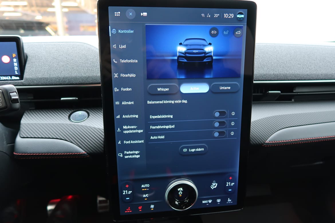 Ford Mustang Mach-E 2022 - miniatyr 31