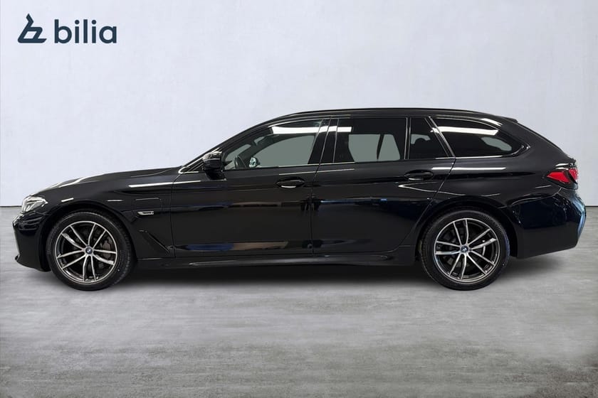 Bild 3 av BMW 530e xDrive Touring M-sport | HiFi | Drag | Adaptiva LED