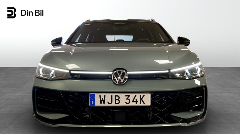 Bild 4 av Volkswagen Passat Variant eHybrid R-line 272hk Panorama/vinterhjul