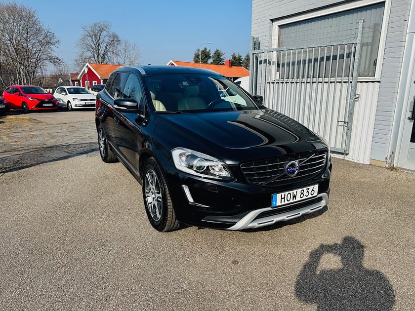Bild 1 av Volvo XC60 D4 AWD 181HK AUTOMAT SUMMUM / NAVI / VÄRMARE