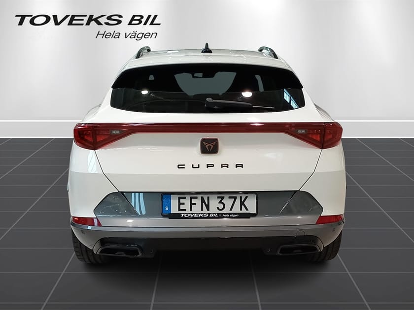 Bild 4 av CUPRA Formentor e-Hybrid - drag, backkamera