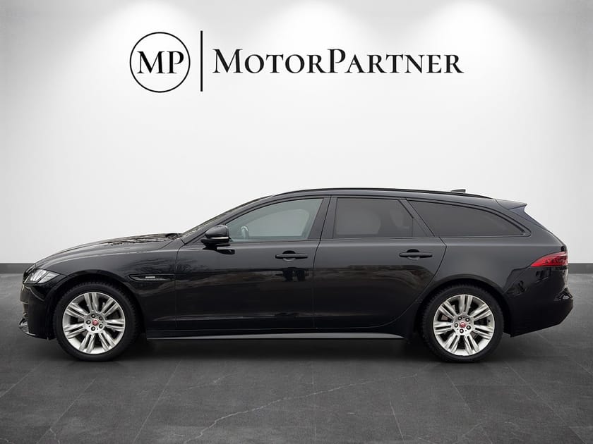 Bild 4 av Jaguar XF 25t Sportbrake R-Sport Panorama Värmare Navi Skinn