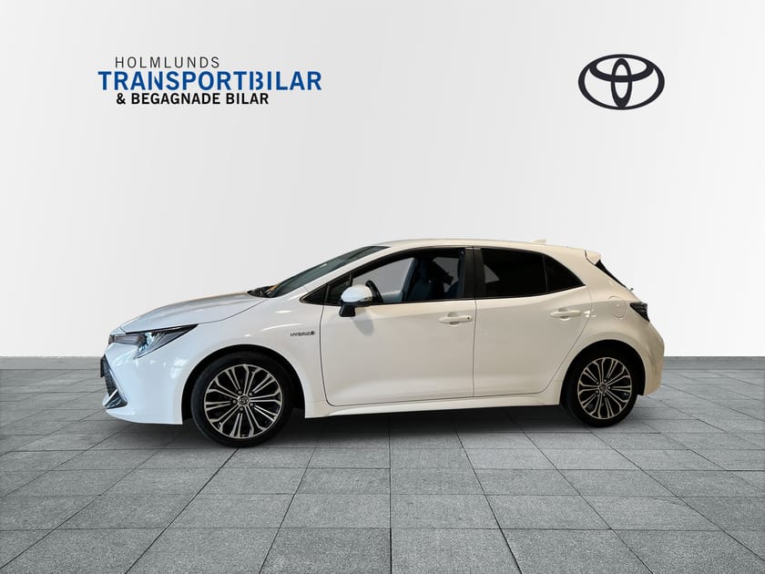 Bild 4 av Toyota Corolla Hybrid 1,8 5D Style V-Hjul motorvärmare