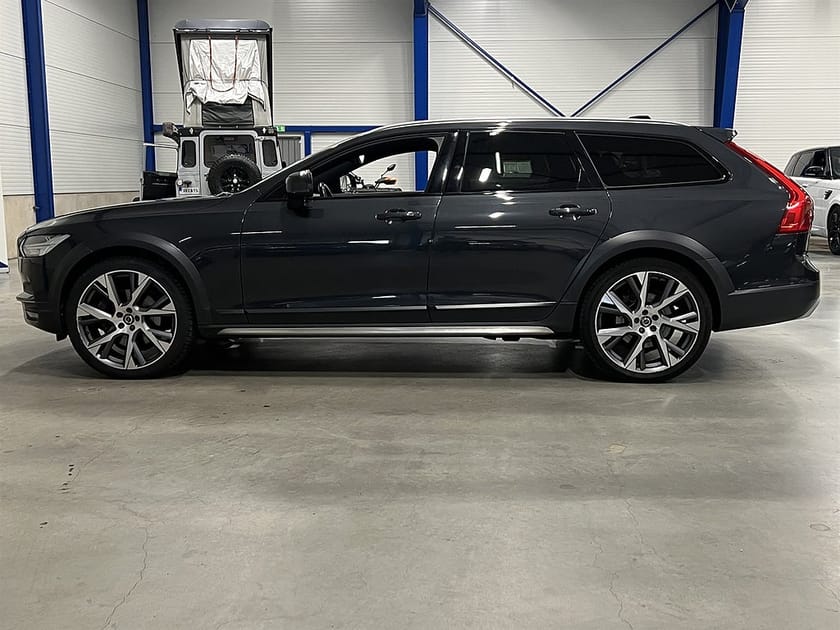 Bild 5 av Volvo V90 Cross Country D5 AWD 235 HK / Leasebar / Advanced / 360 / Drag /