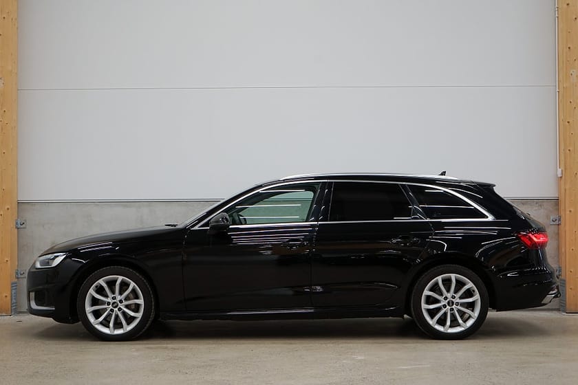 Bild 1 av Audi A4 Avant 40 TDI quattro Proline Dvärm Drag Matrix Carplay GPS